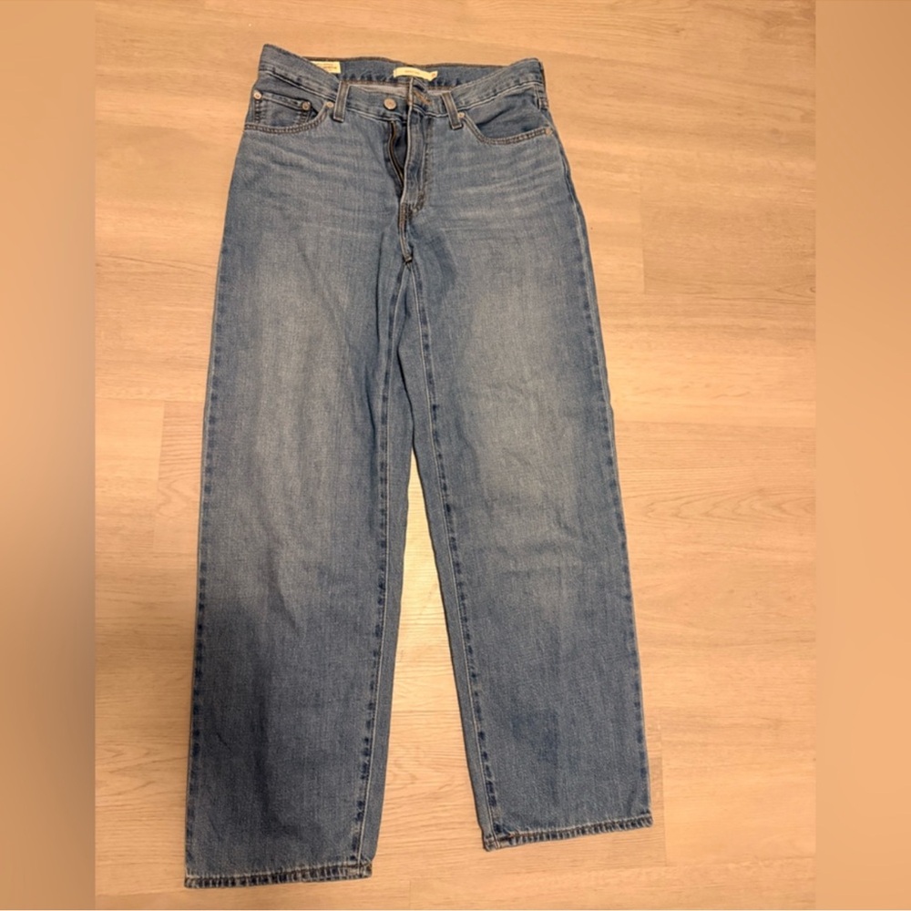 Levi’s Medium Wash Baggy Dad Jeans